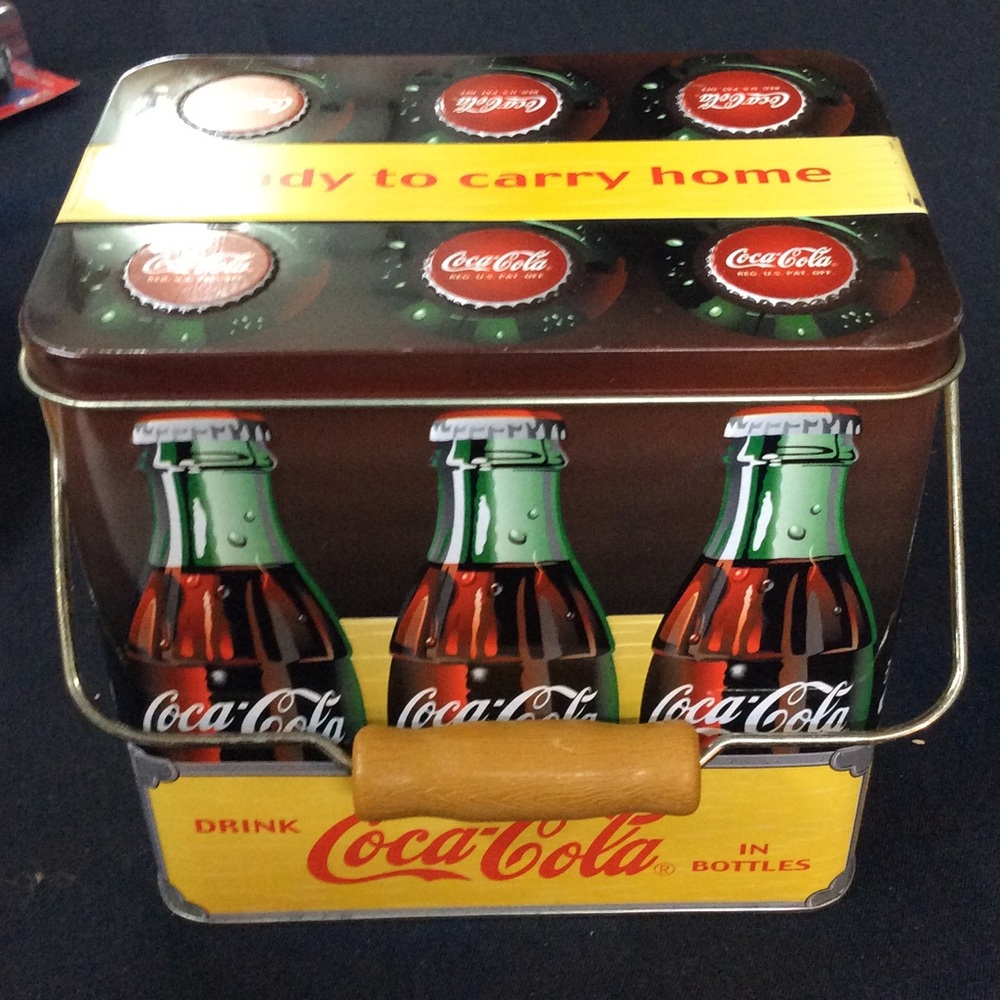 Coca Cola six-pack tin. Collectors tin 90’s